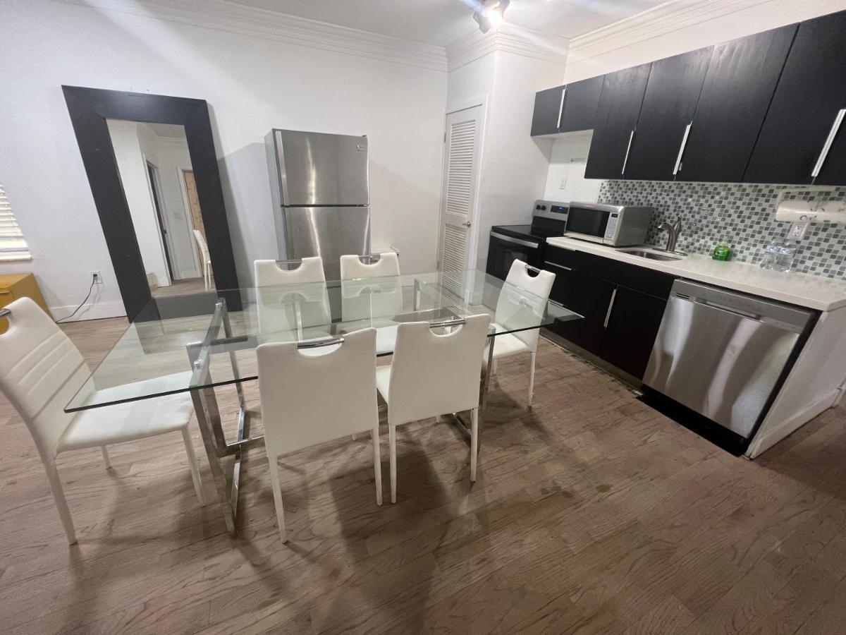 Ocean Drive Suite Miami Beach Exterior photo