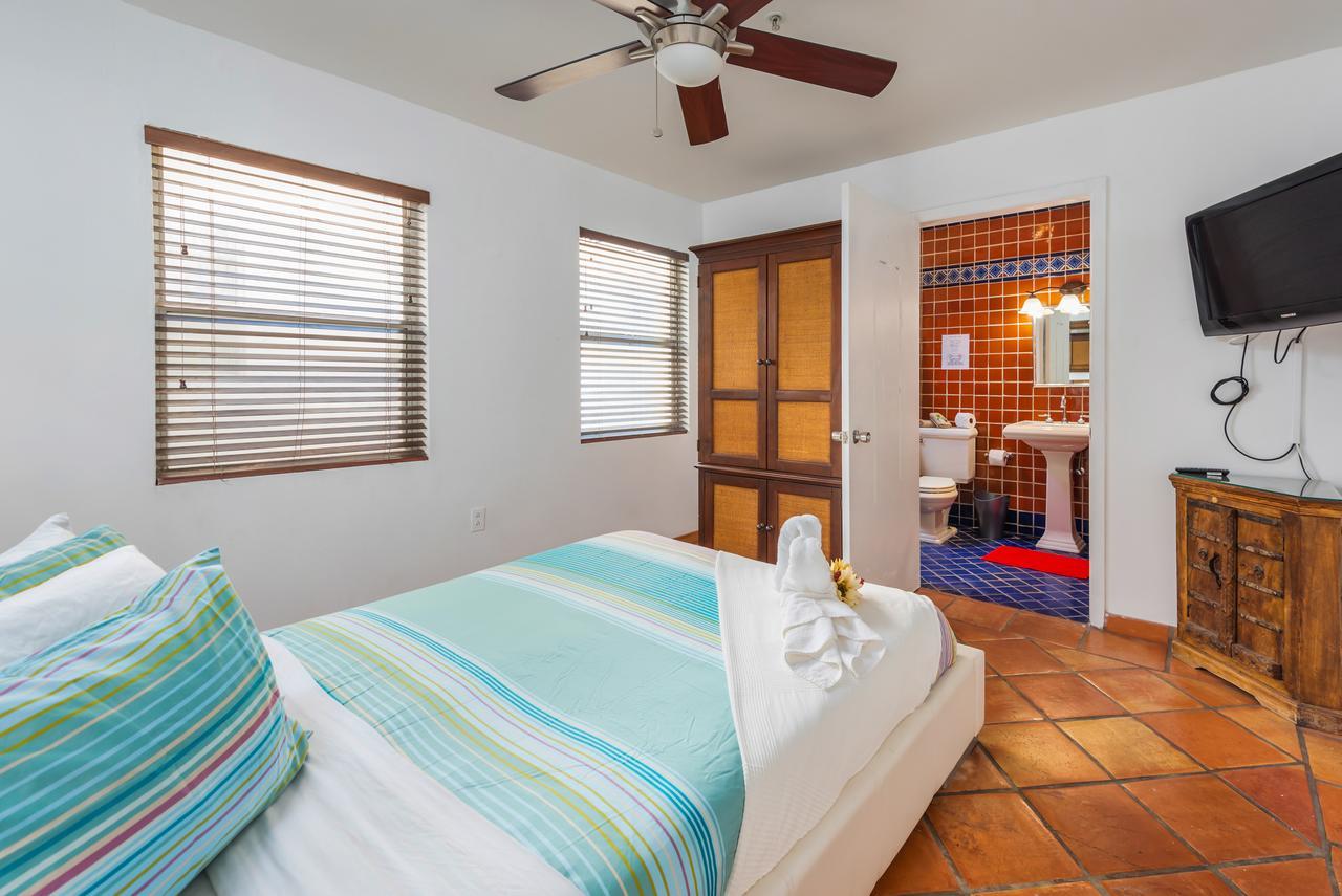 Ocean Drive Suite Miami Beach Exterior photo