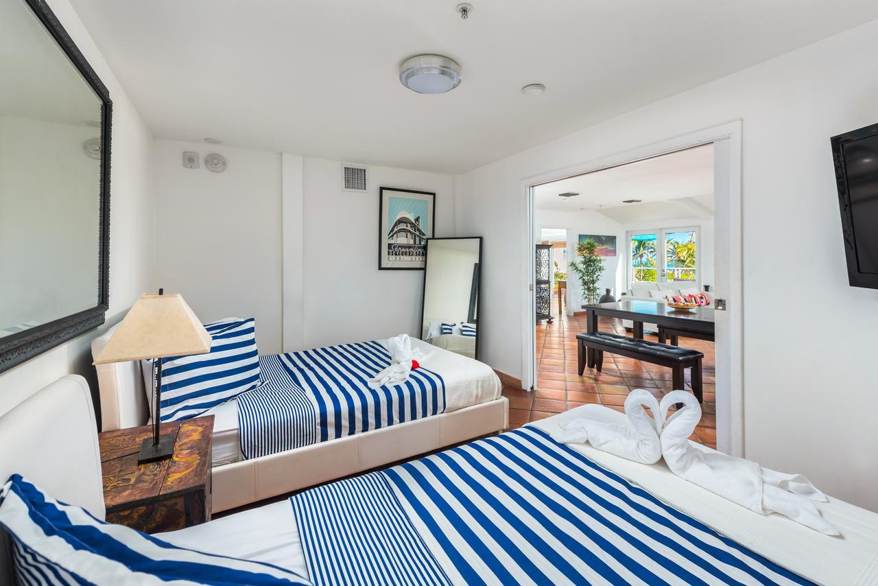 Ocean Drive Suite Miami Beach Exterior photo